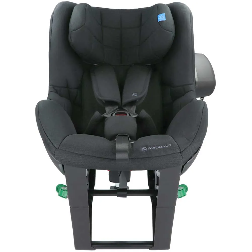 Avionaut Sky Q Extended Rear Facing Car Seat in Black