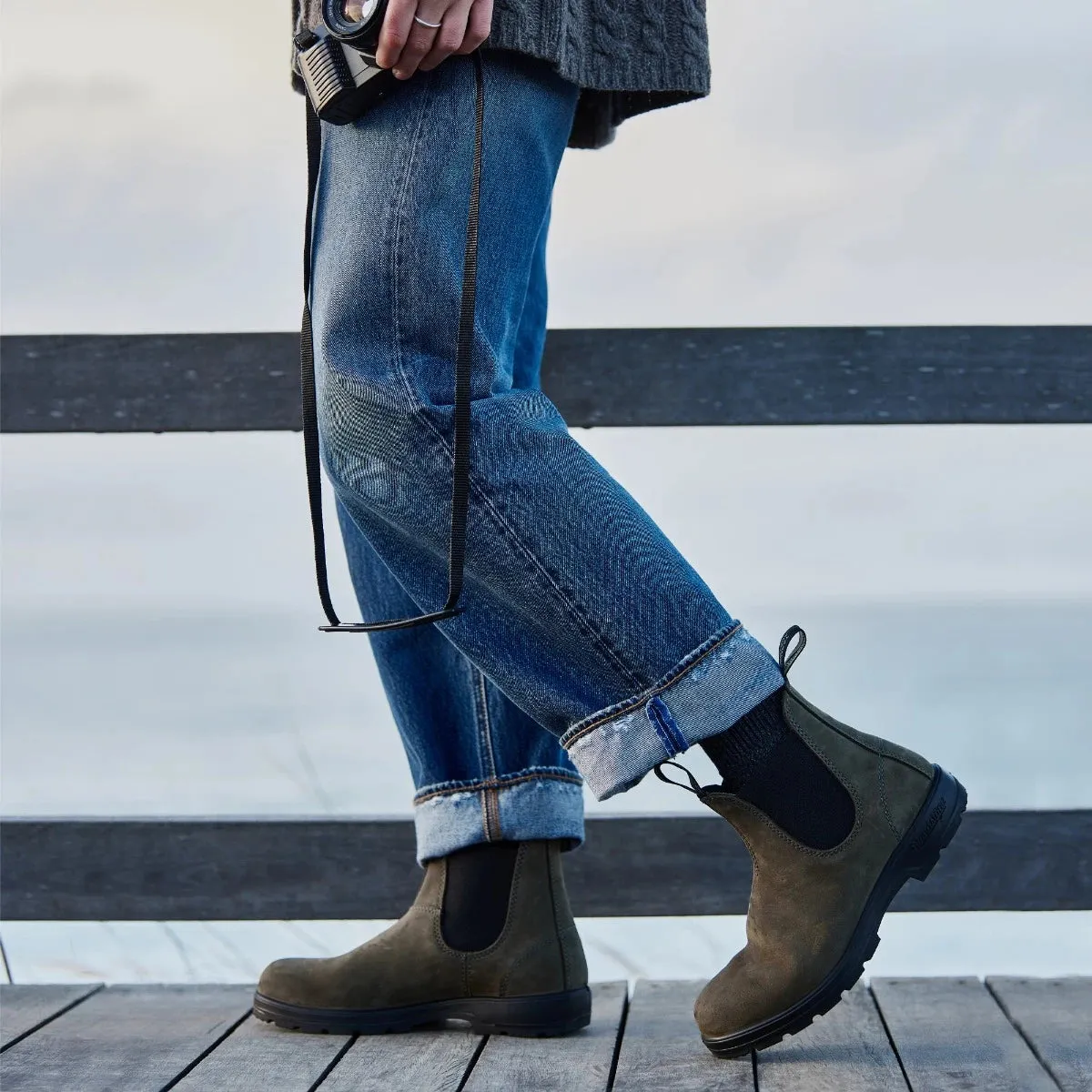 Blundstone Women's 2442 Classics Chelsea Boots in Forest